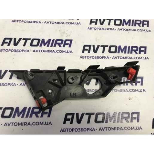 Кронштейн переднього бампера лівий Opel Corsa D 2006-2014 13179963